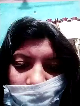 Snapshot of Hotty-Divya chatting on December 22, 9:44 am Hotty-Divya online show from December 22, 9:44 am