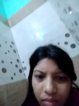 Hotty-Divya online show from November 6, 3:10 am