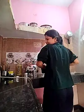 Hotty-Divya online show from March 24, 6:13 am