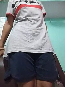 Snapshot of Hotty-Divya chatting on July 2, 3:23 am Hotty-Divya online show from July 2, 3:23 am