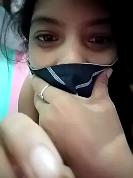 Snapshot of Hotty-Divya chatting on September 26, 3:13 am Hotty-Divya online show from September 26, 3:13 am