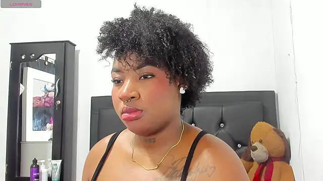 Snapshot of Natassha_brown1 chatting on October 18, 2:13 am Natassha brown1 online show from October 18, 2:13 am