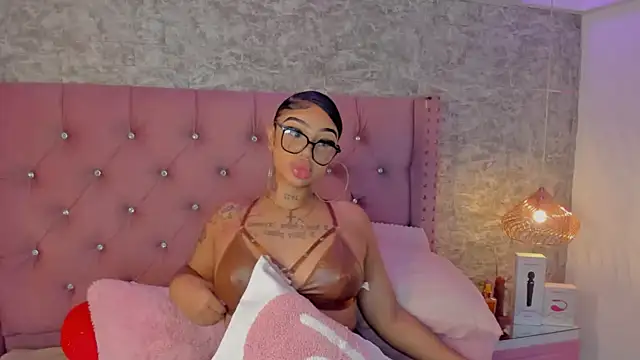 Mia Jansen online show from February 7, 1:52 pm