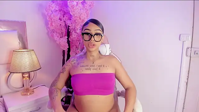 Mia Jansen online show from February 13, 8:45 pm