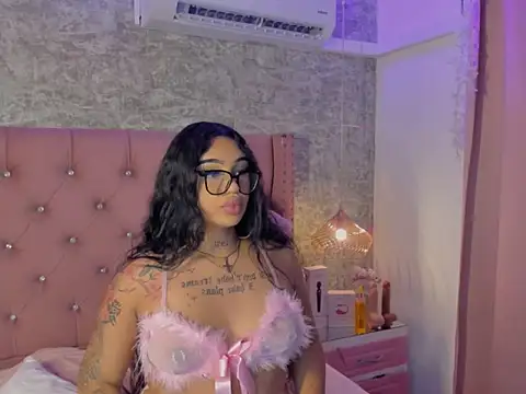 Mia Jansen online show from February 11, 1:55 pm