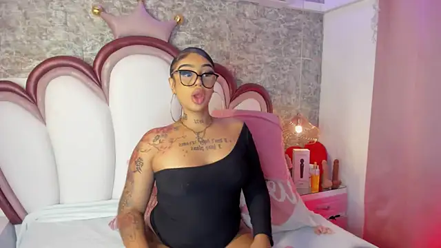 Mia Jansen online show from March 12, 1:37 pm