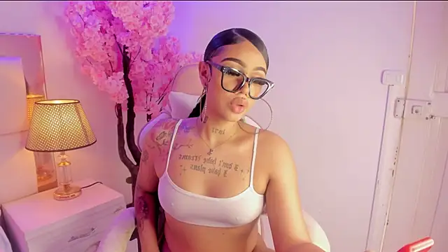 Mia Jansen online show from February 12, 9:43 pm