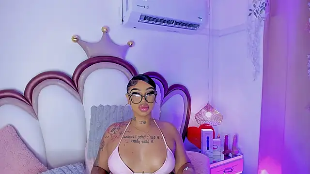 Mia Jansen online show from May 24, 2:17 pm