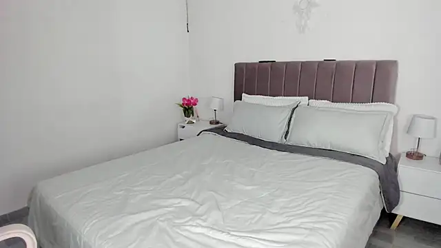 Ori valentina online show from November 5, 6:44 pm