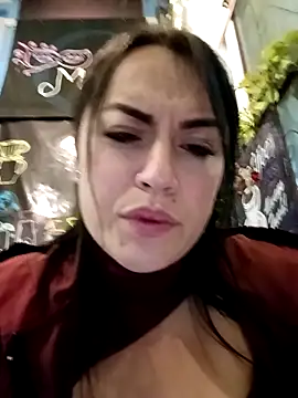 Snapshot of Lesly_10- chatting on March 21, 12:07 am Lesly 10- online show from March 21, 12:07 am