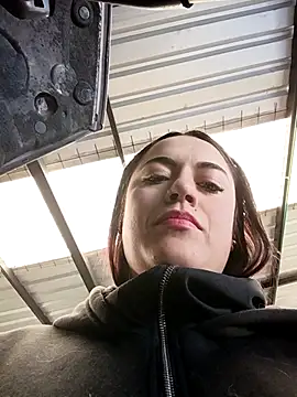 Lesly 10- online show from November 7, 1:59 pm