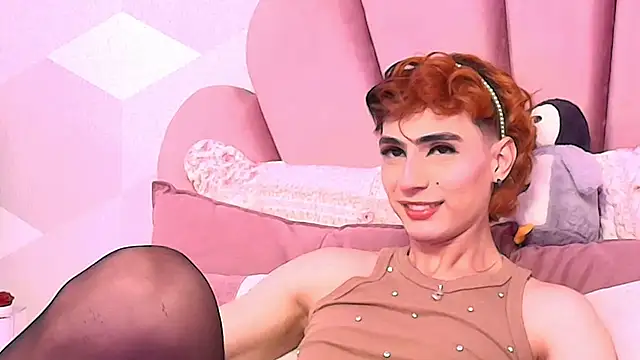 KylieMonnett online show from February 10, 11:59 pm