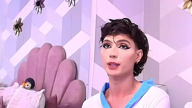 KylieMonnett online show from October 9, 5:02 pm