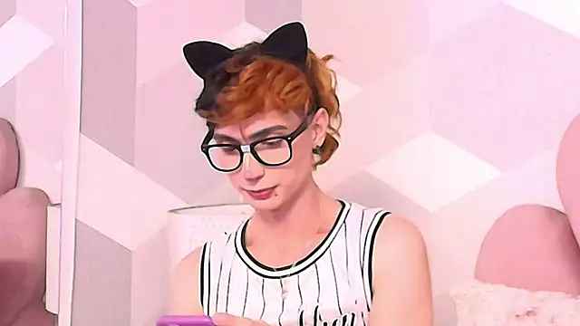 KylieMonnett online show from March 30, 2:02 am