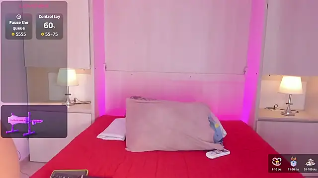 EmilyyStuart online show from June 3, 3:40 am