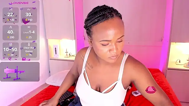 EmilyyStuart online show from March 14, 9:46 am