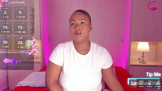 EmilyyStuart online show from February 22, 4:04 am