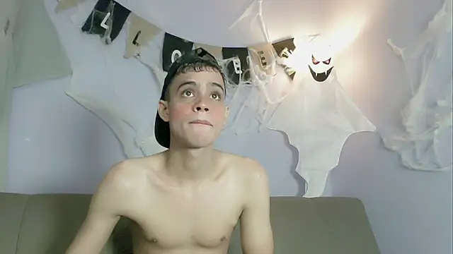 zacariasss  online show from November 1, 3:24 am