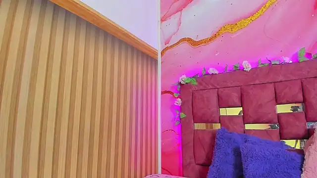 melody paris online show from January 14, 10:52 am