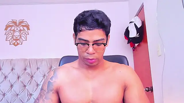 Andrew wolf7 online show from February 4, 3:40 pm