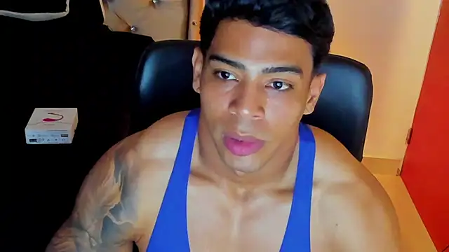 Snapshot of Andrew_wolf7 chatting on November 23, 4:11 am Andrew wolf7 online show from November 23, 4:11 am