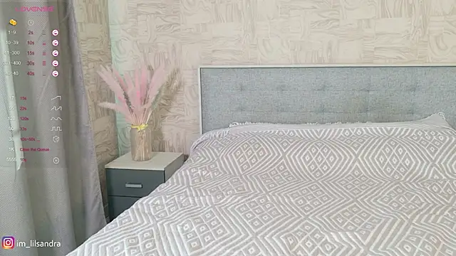 LIl Sandra online show from March 19, 9:20 am