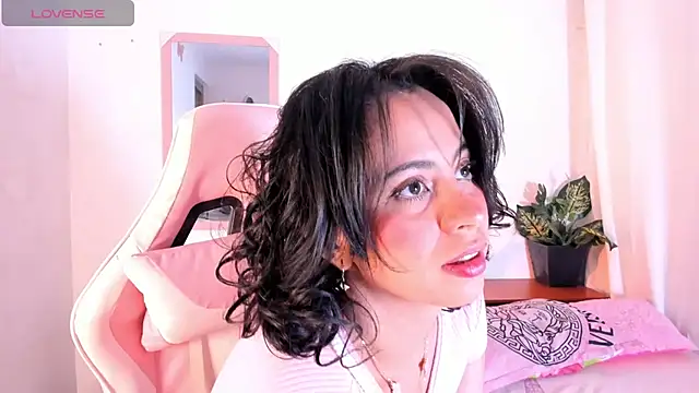 adriannyp 1 online show from October 30, 2:43 am