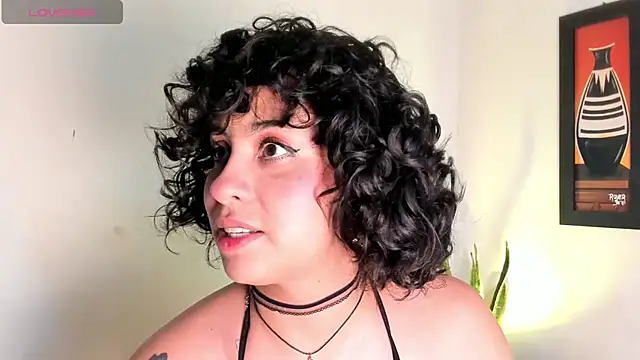 adriannyp 1 online show from April 22, 12:01 pm