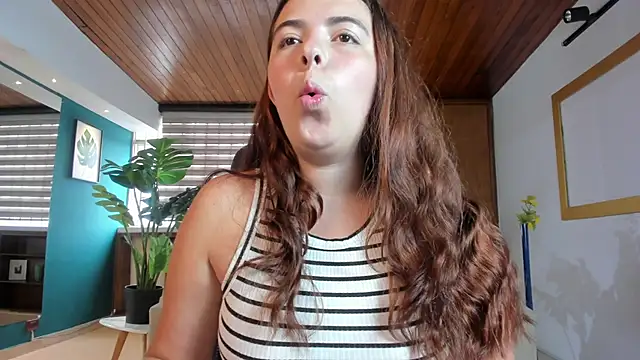 Lyssa Muller online show from November 24, 2:28 pm