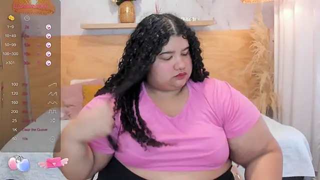 Snapshot of Miley_Collins chatting on November 22, 12:48 pm Miley Collins online show from November 22, 12:48 pm