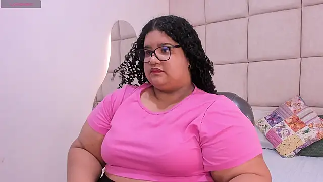 Snapshot of Miley_Collins chatting on November 3, 7:39 pm Miley Collins online show from November 3, 7:39 pm