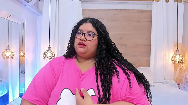 Snapshot of Miley_Collins chatting on November 28, 12:49 pm Miley Collins online show from November 28, 12:49 pm