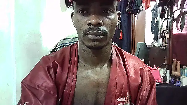 yezz3011 online show from December 15, 12:11 pm