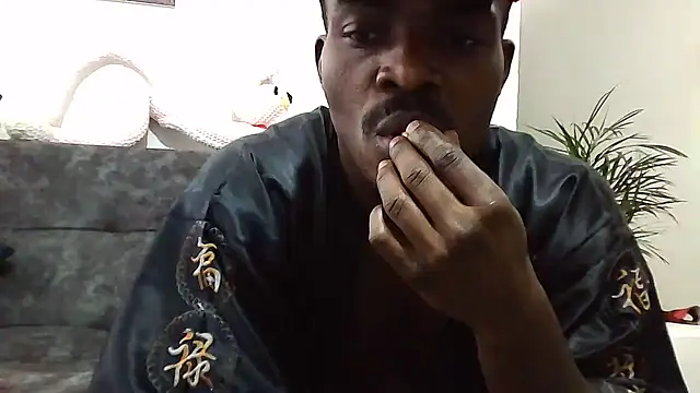 yezz3011 online show from January 8, 10:05 pm