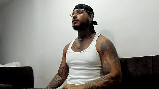 Exotic tatto27121 online show from May 29, 3:12 am