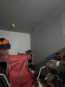 SluttyLyfe4L online show from May 14, 9:56 pm