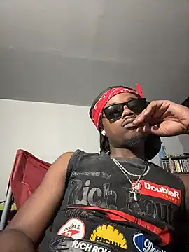 Snapshot of SluttyLyfe4L chatting on July 9, 11:26 pm SluttyLyfe4L online show from July 9, 11:26 pm