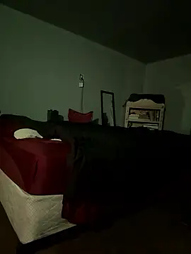 SluttyLyfe4L online show from January 5, 5:27 pm