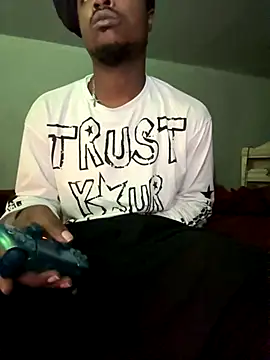 SluttyLyfe4L online show from December 5, 1:32 pm