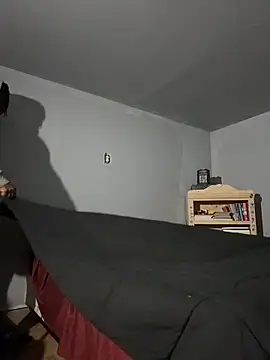 SluttyLyfe4L online show from April 17, 11:35 am