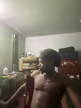 Snapshot of SluttyLyfe4L chatting on July 17, 8:17 pm SluttyLyfe4L online show from July 17, 8:17 pm