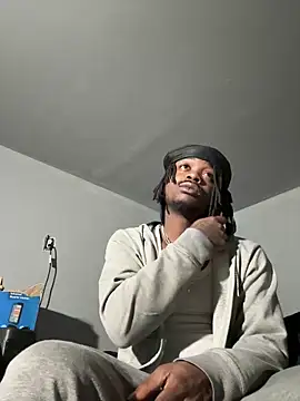 SluttyLyfe4L online show from March 9, 10:19 am