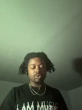 SluttyLyfe4L online show from April 4, 7:59 am