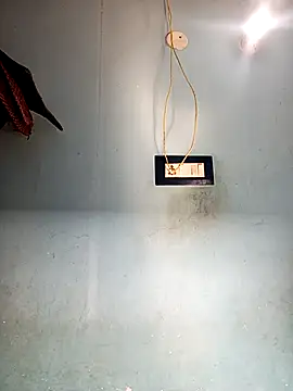 Sony-Model online show from November 29, 5:18 am