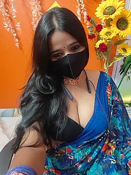 Snapshot of Sony-Model chatting on May 17, 9:31 am Sony-Model online show from May 17, 9:31 am