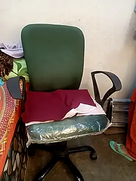 Sony-Model online show from December 18, 4:17 am