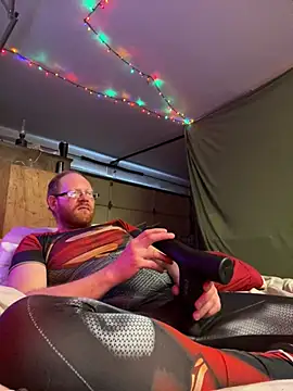 theoneandonlyniko online show from December 5, 8:49 pm