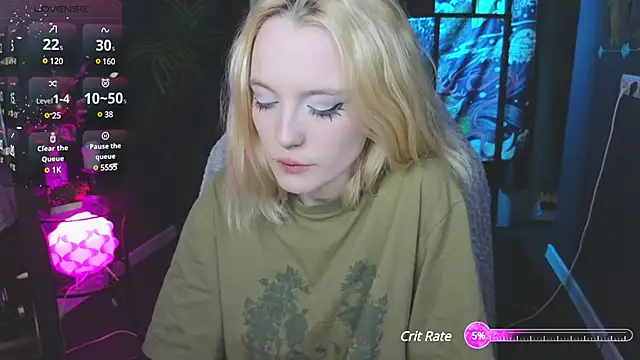 Snapshot of Crackling_Tatii chatting on February 25, 8:53 pm Crackling Tatii online show from February 25, 8:53 pm