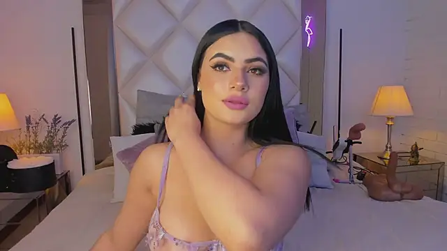 KimRoussee online show from March 7, 4:13 am