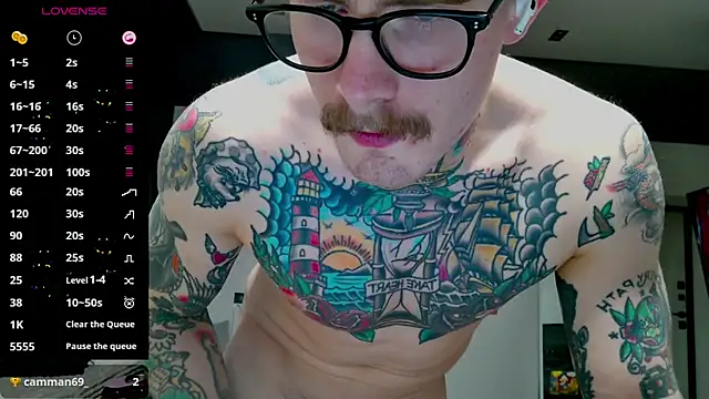 Snapshot of white_King9999 chatting on November 23, 2:27 pm white King9999 online show from November 23, 2:27 pm